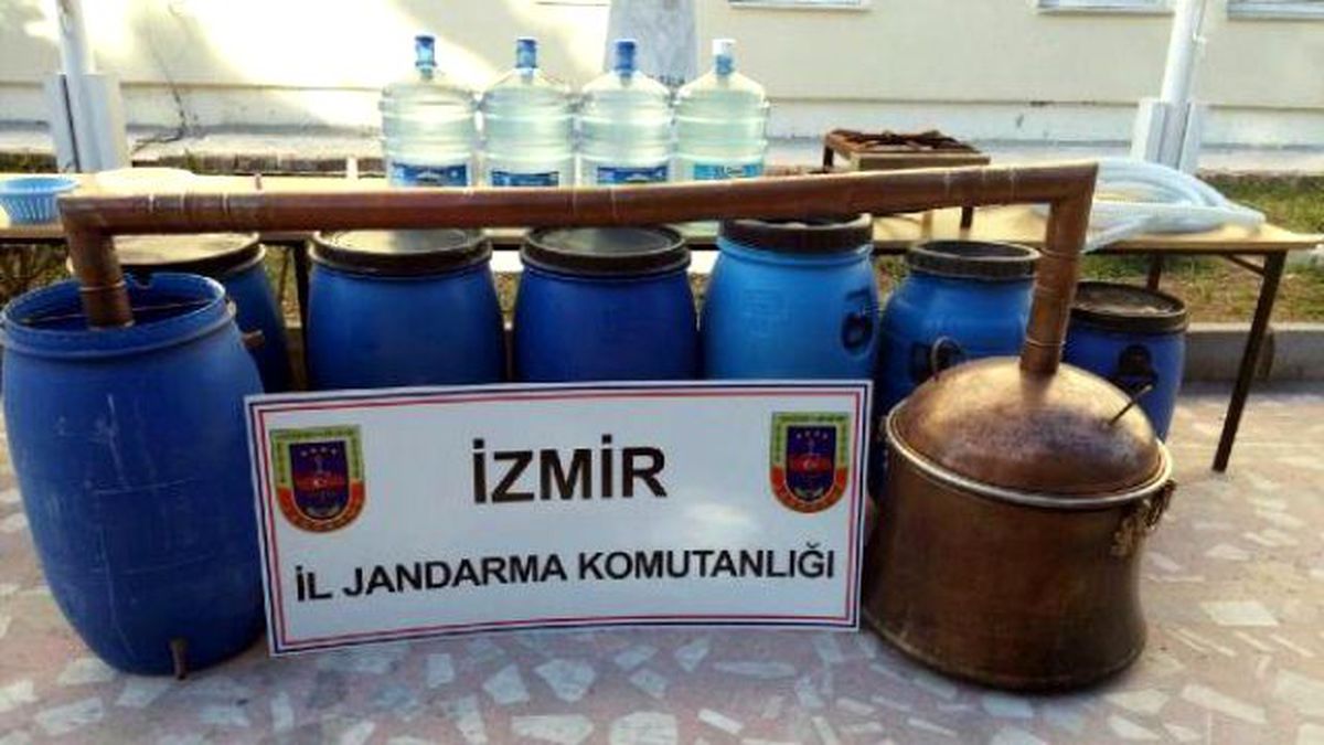 Torbalı\'da Kaçak İçki İmal Eden 2 Kişi Yakalandı