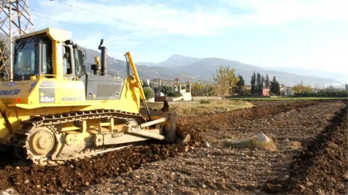 Yeşilyurt Belediyesi Tepeköy\'de "Fidanlık Alanı" Oluşturdu