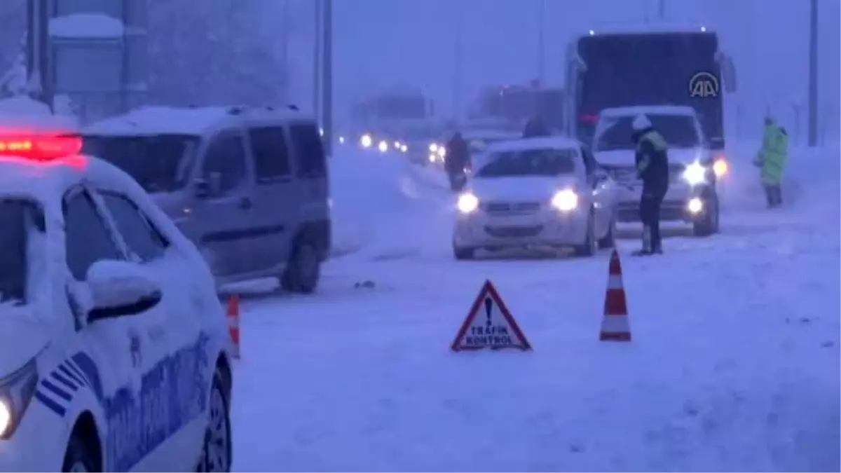 Zincirleme Trafik Kazası: 9 Yaralı