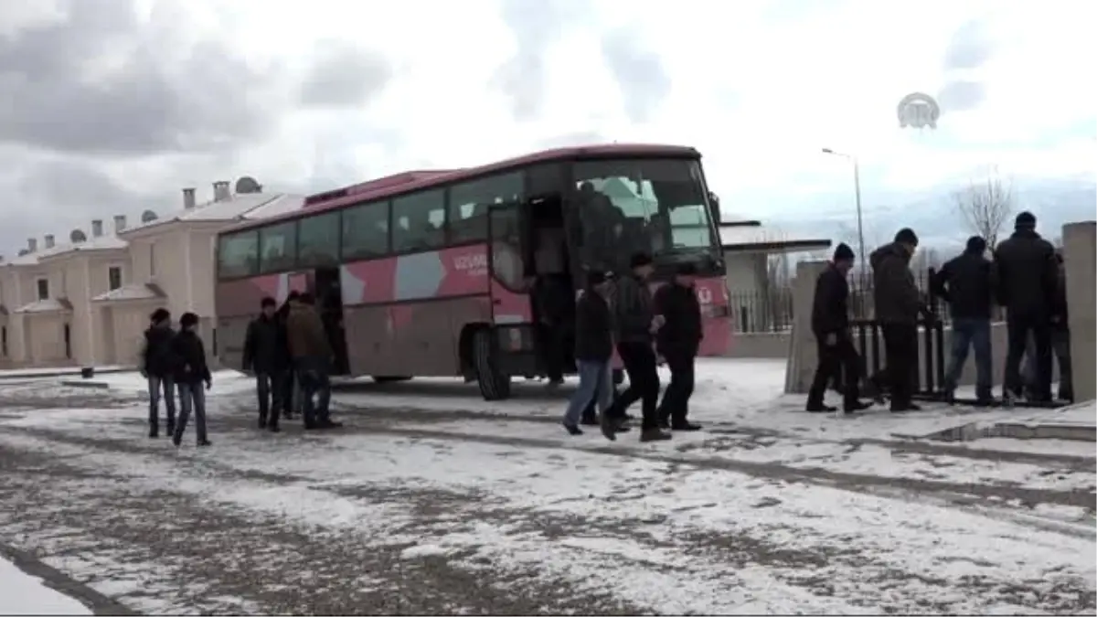 Ahıska Türkleri "Öz Vatanlarında" İlk Cuma Namazını Kıldı