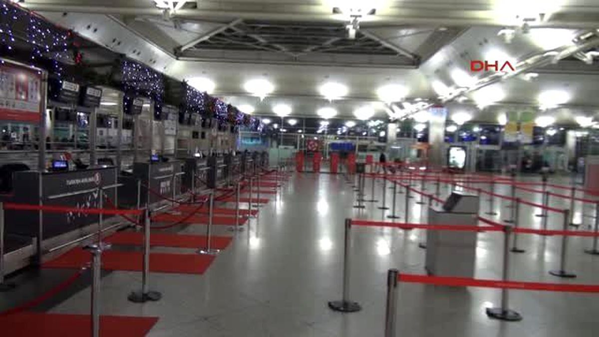 Atatürk Havalimanı 30 Dakika Uçuş Trafiğine Kapandı