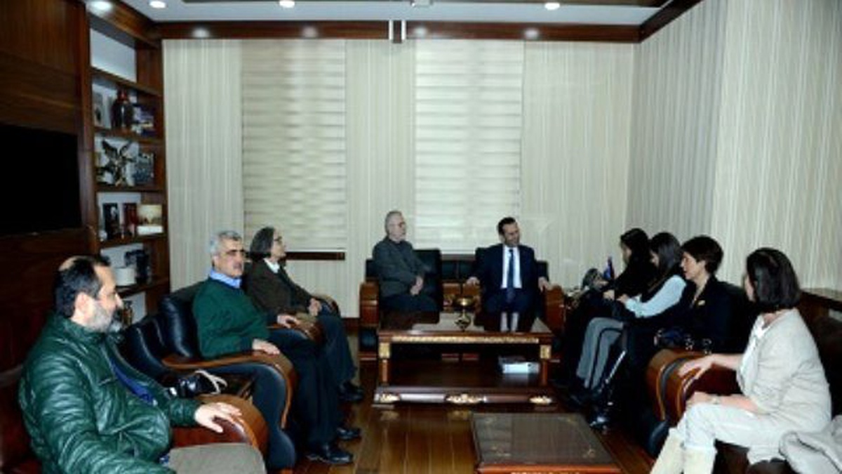 Barış Savunucuları Vali Aksoy\'u Ziyaret Etti