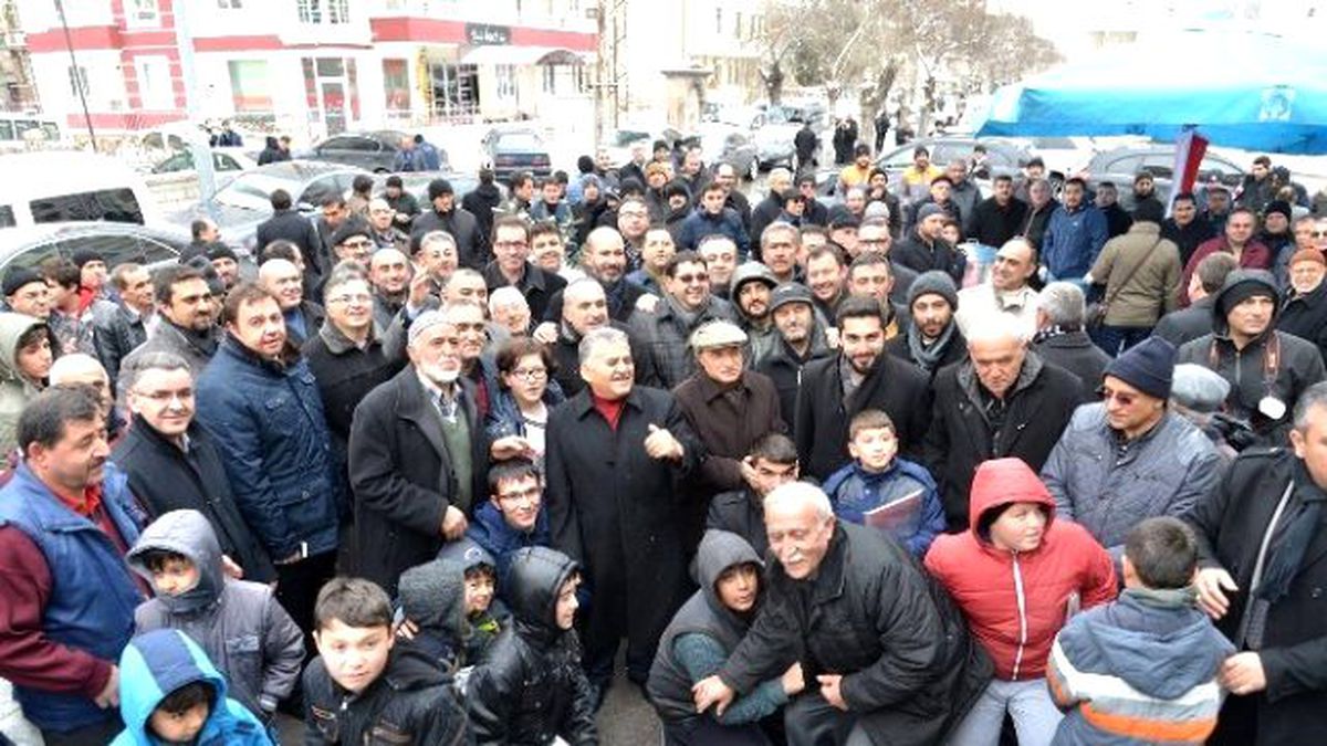 Başkan Büyükkılıç ve Ekibi Aydınlıkevler Mahalle Halkı ve Esnafı İle