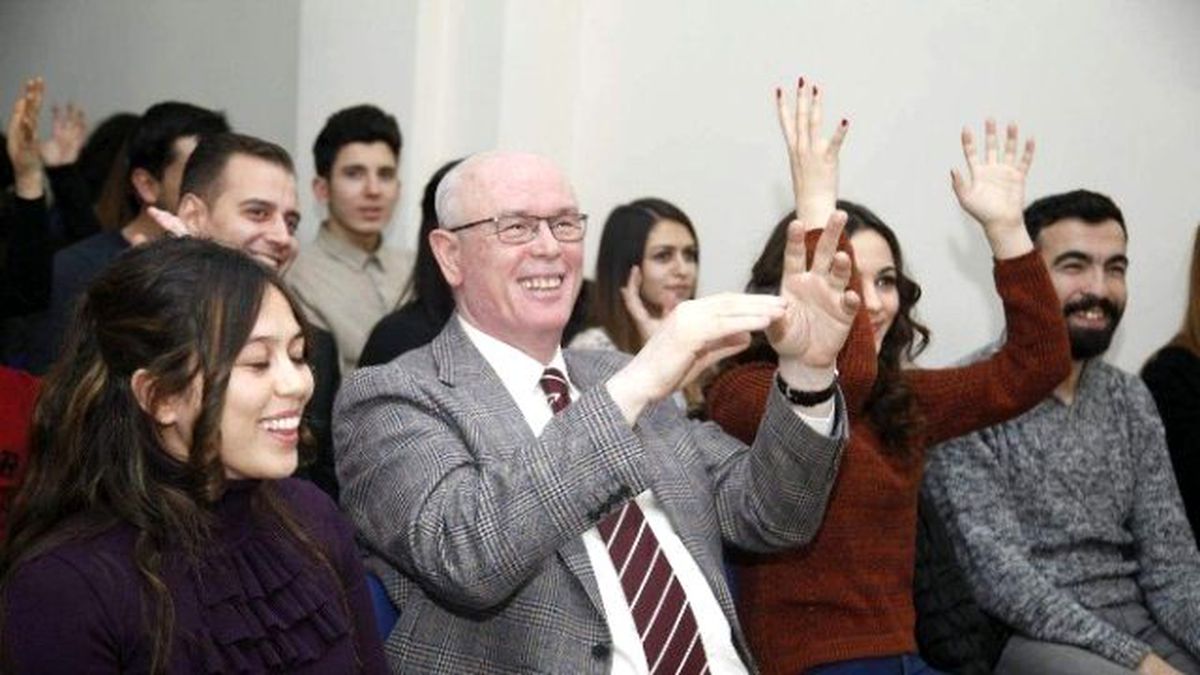 Başkan Kurt Yeni Yılı Gençlerle Kutladı