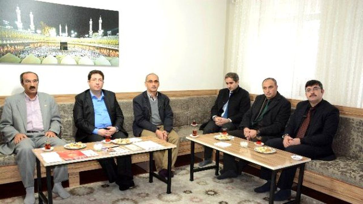 Başkan Yazgı Enderun Aileyi Koruma Derneği\'ni Ziyaret Etti
