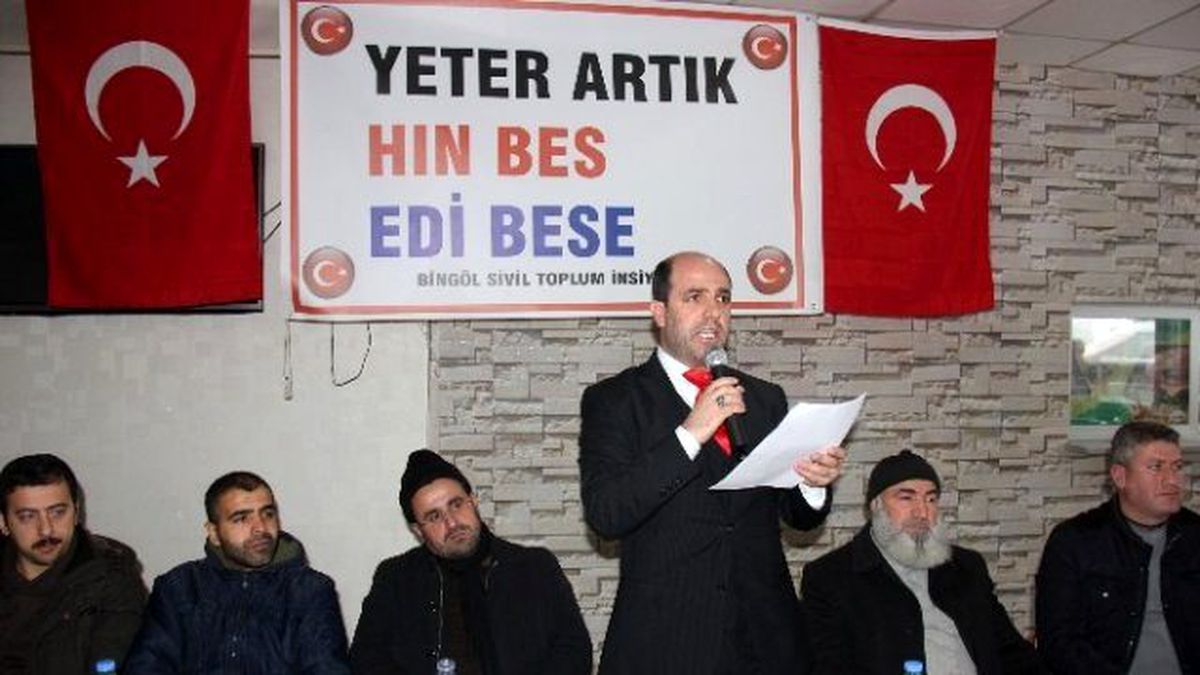 Bingöl\'de Teröre Üç Dilde Tepki