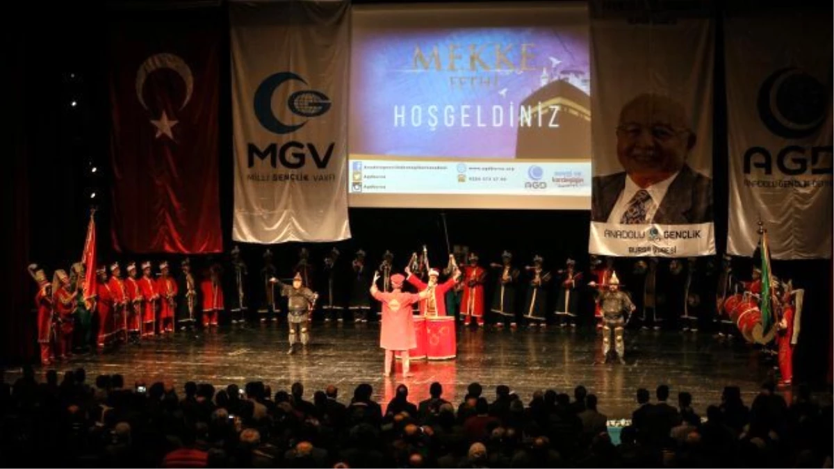 Anadolu Gençlik Derneği Yeni Yıla Alternatif "Mekke" Kutlamasıyla Girdi