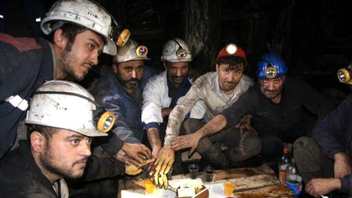 Maden Ocağında Yılbaşı Kutlaması