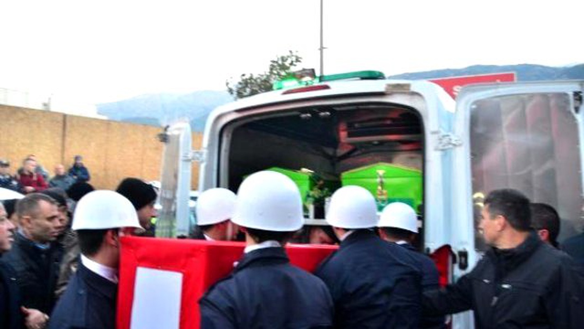 Manisa\'dan Geçici Görevli Giden Polis Cizre\'de Şehit Düştü (3)