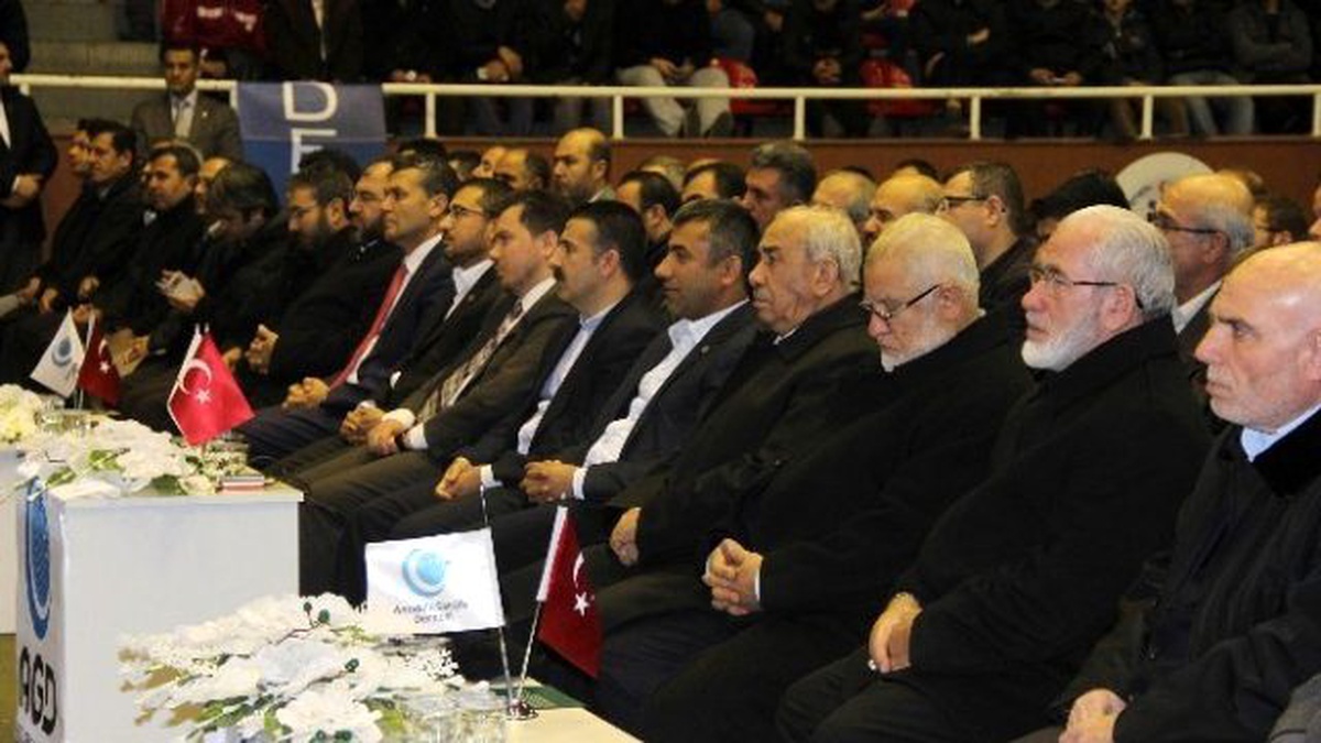 Mekke\'nin Fethi\'nin 1385. Yıl Dönümü Coşkuyla Kutlandı