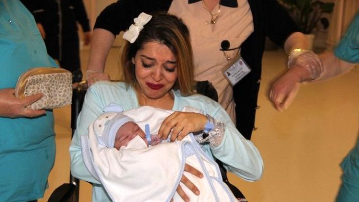 Samsun\'da 2016 Yılının İlk Bebeği Saat 00.12\'de Dünyaya Geldi