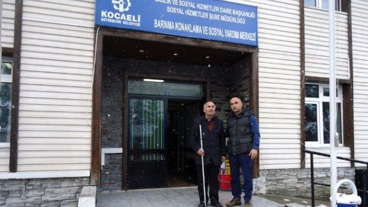Sokakta Yaşayanlara Zabıra Eli