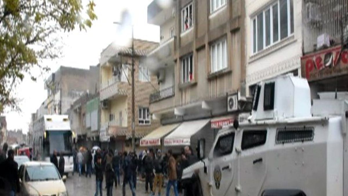 Terörist Cenazesinde Olaylar Çıktı
