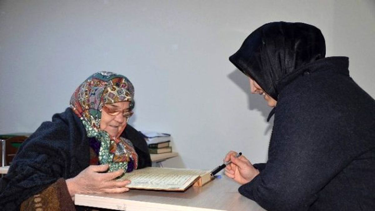 67 Yaşında Kuran-ı Kerim Öğrendi