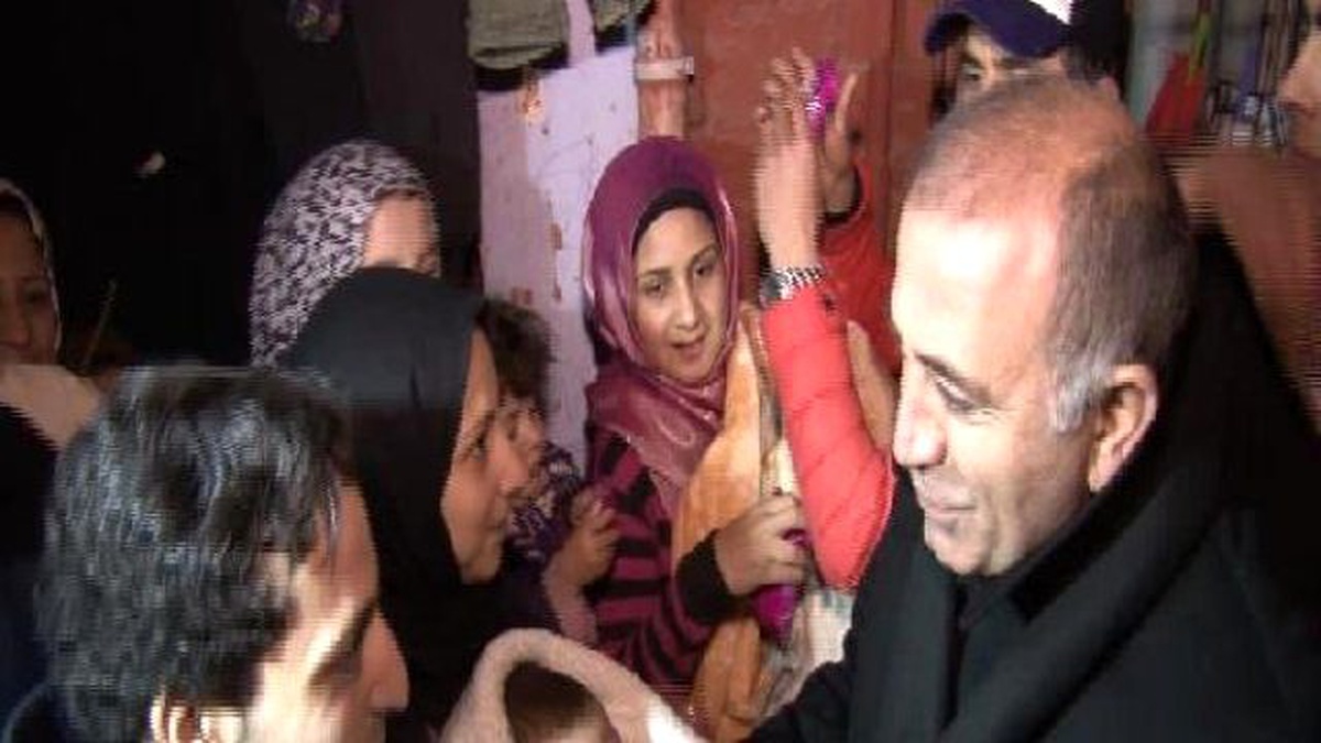 CHP Heyeti Suriyeli Sığınmacıları Ziyaret Etti