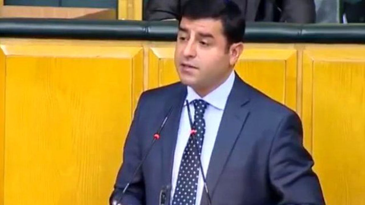 Demirtaş, 2 Yıl Önce Hendekleri Eleştirmiş