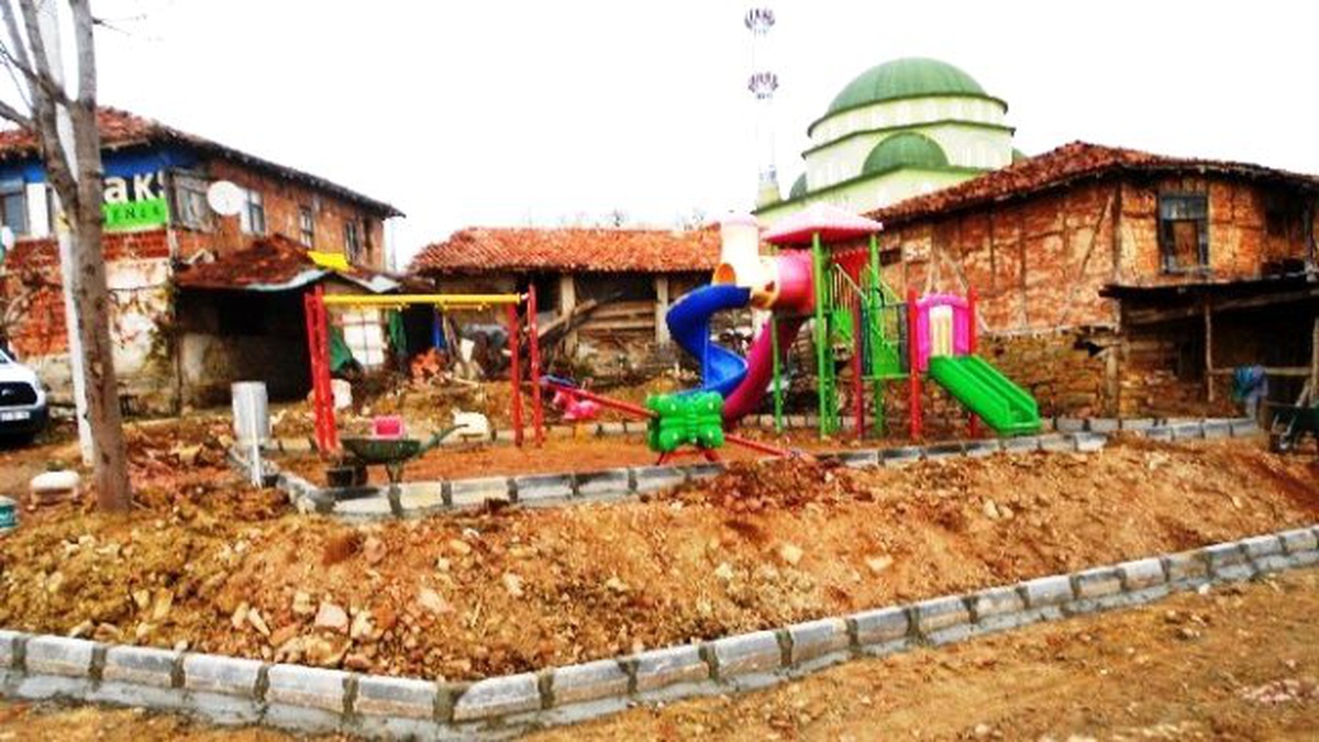 İzmit Belediyesi\'nden Yeni Oyun Alanları