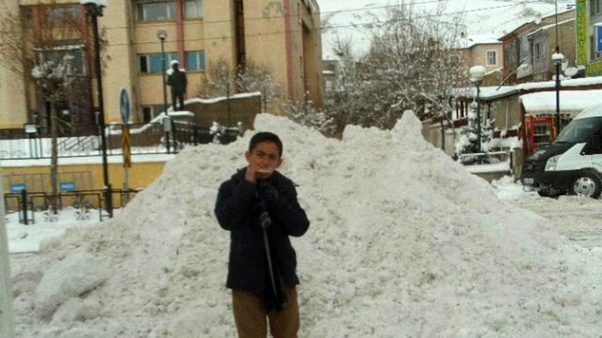Özap\'ta Kar, Hayatı Durma Noktasına Getirdi