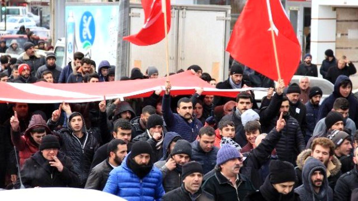 Şehit Özel Harekat Polisi Şehitliğe Defnedildi
