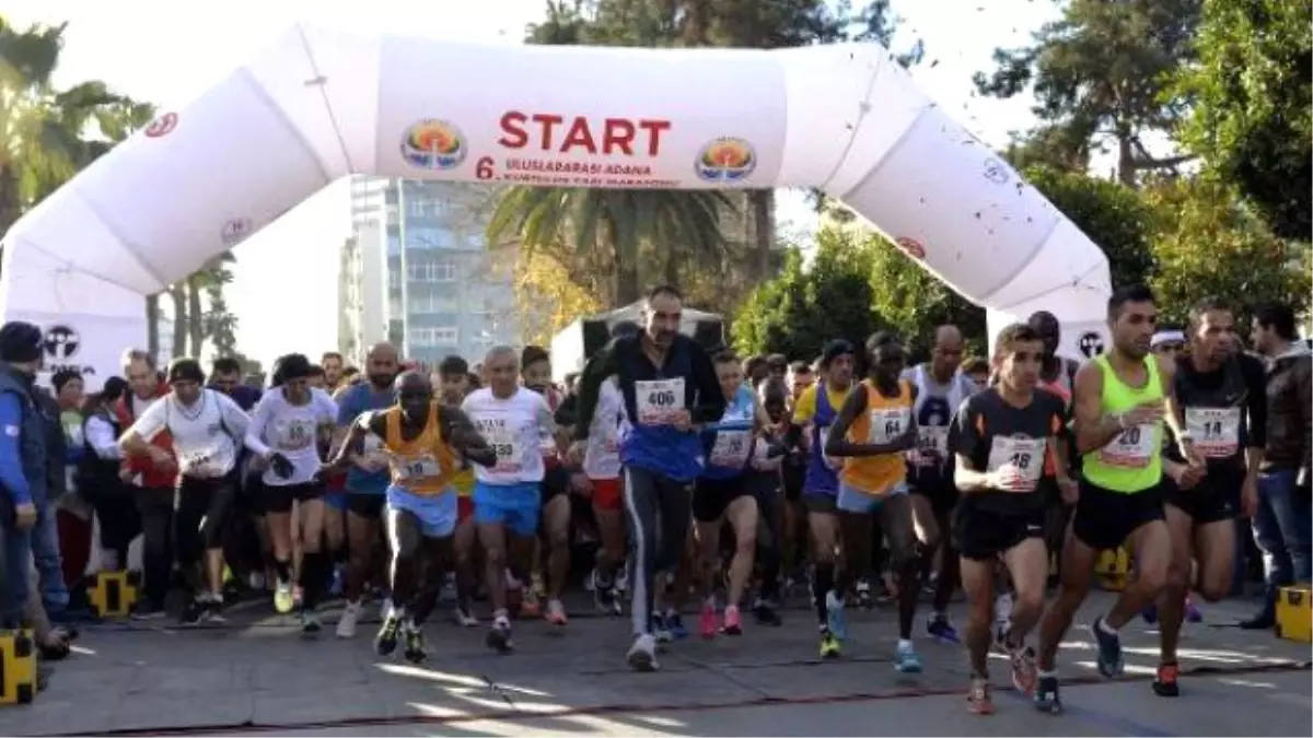 5 Ocak Adana Yarı Maratonu Koşuldu