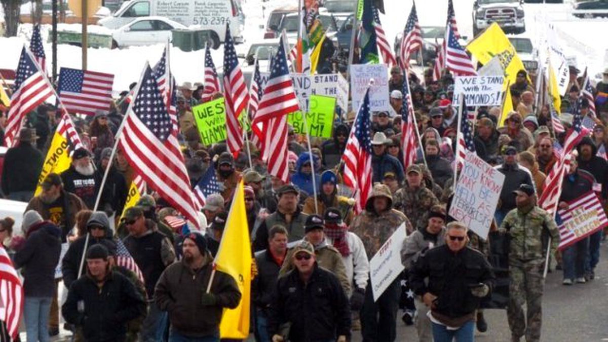 ABD'de Bir Grup Federal Binayı İşgal Etti