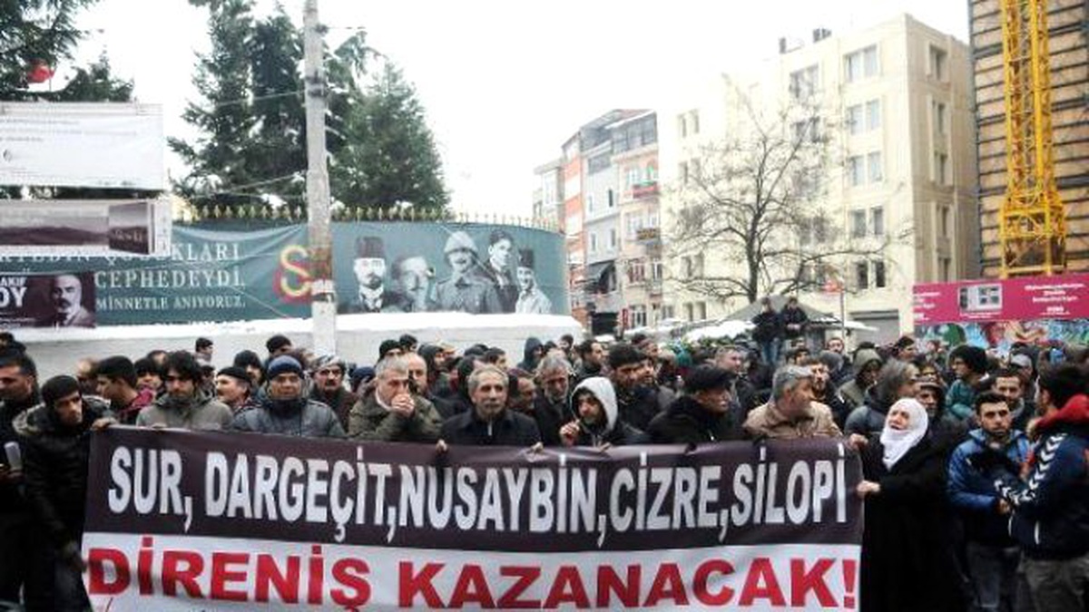 Galatasaray Meydanı\'nda Polis Müdahalesi