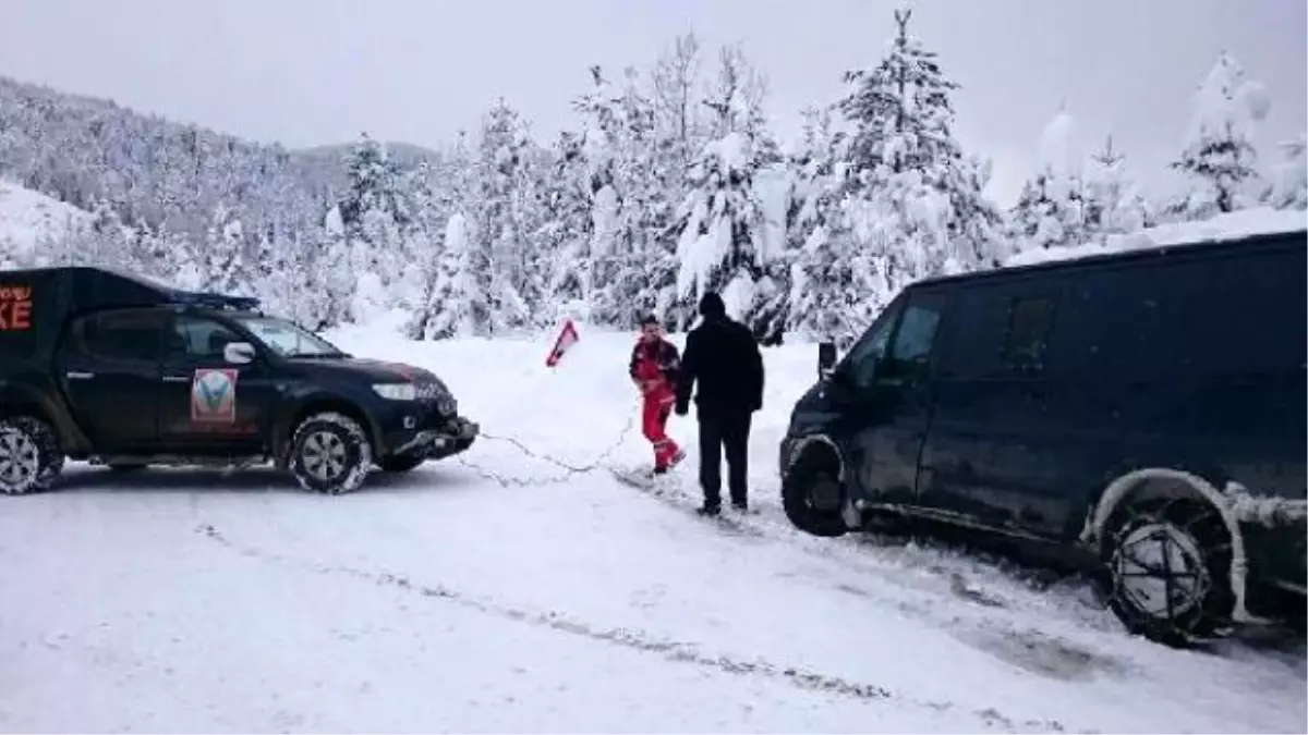 Kara Saplanan Para Aracını Afad ve Umke Kurtardı