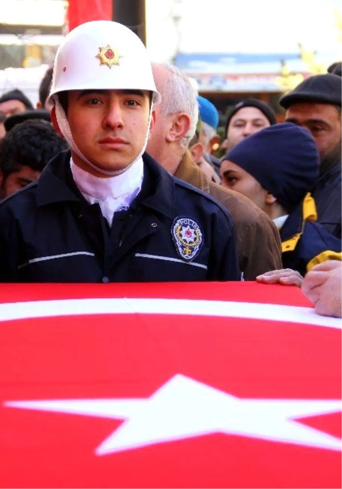 Şehit Polis Memuru Erzurum\'da Son Yolculuğuna Uğurlandı