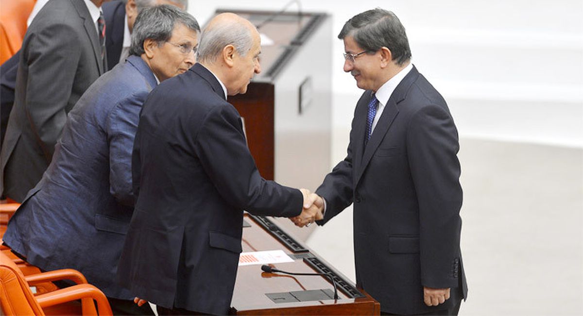 Bahçeli ve Davutoğlu HDP Eş Başkanlarının Dokunulmazlığını da Konuşacak