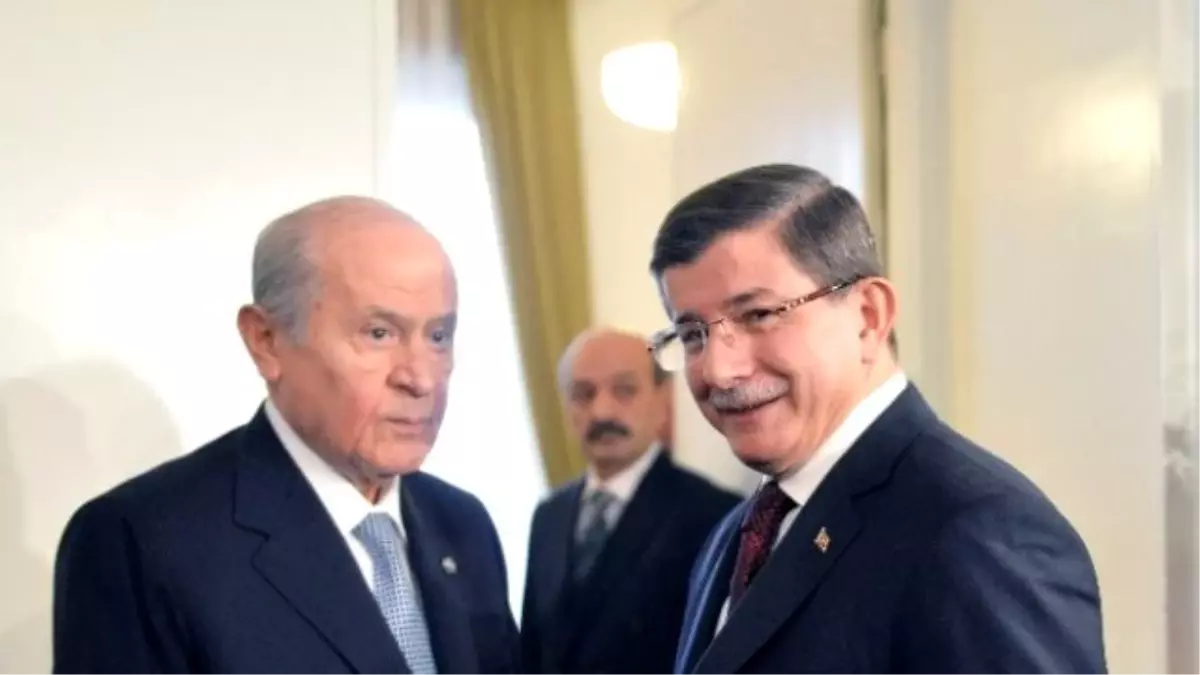 Başbakan Davutoğlu, MHP Genel Başkanı Bahçeli ile Bir Araya Geldi