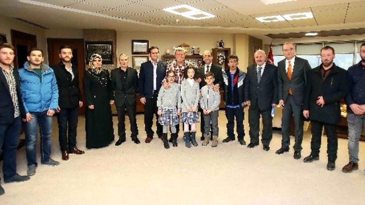 Başkan Karaosmaoğlu: "Eğitime Katkımız Geleceğimiz İçindir"