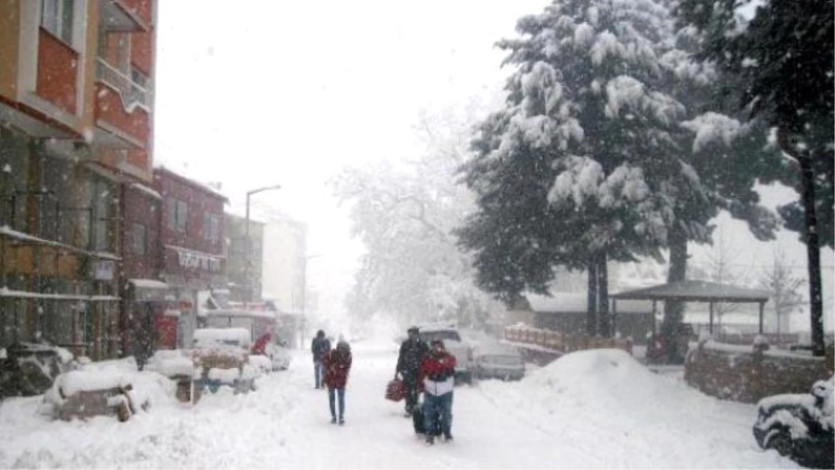 Burdur\'a Yılın İlk Karı Yağdı