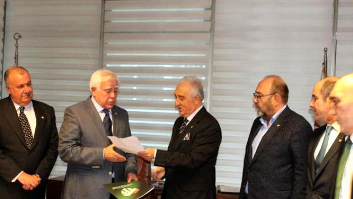 Bursaspor\'da İlk Aday Burhan Ilgın Oldu (2)
