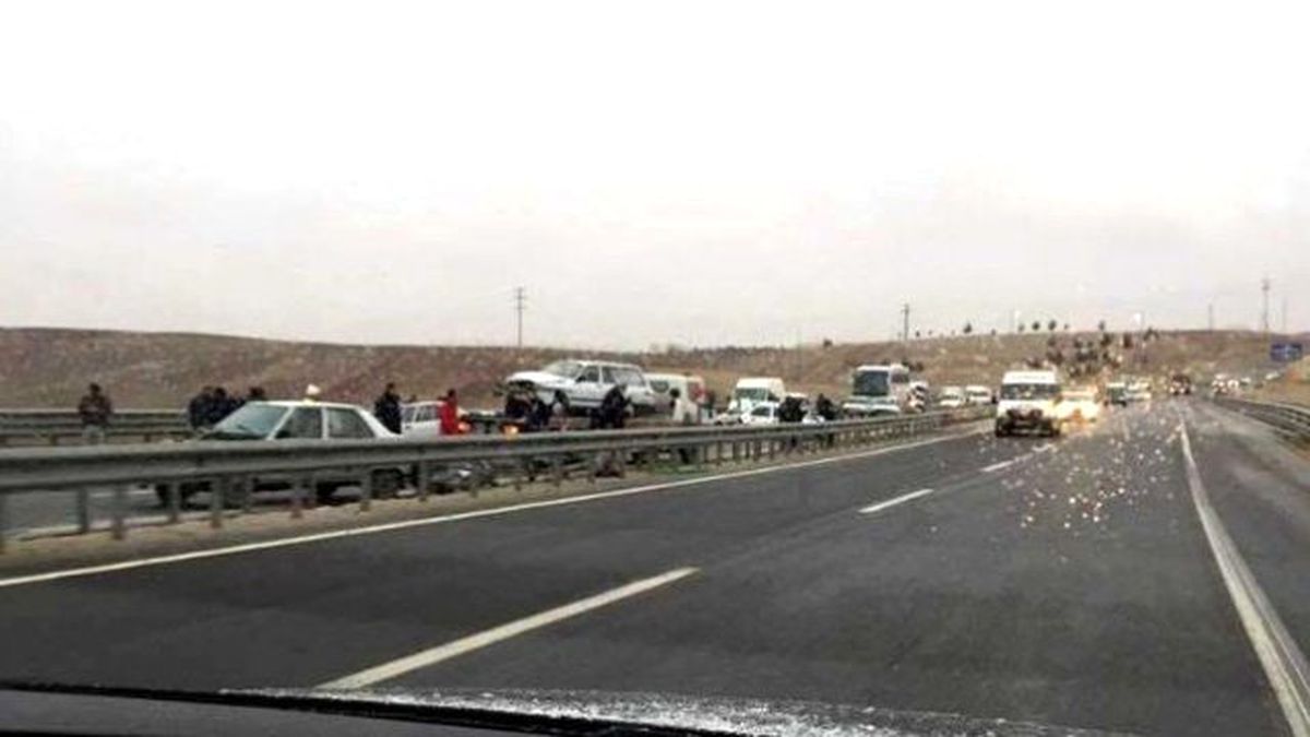 Çakal Köprüsünde 7 Araç Birbirine Girdi