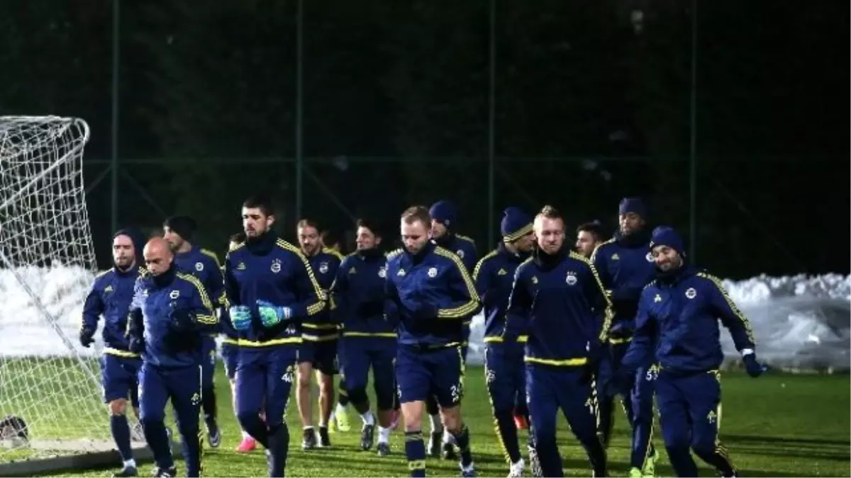 Fenerbahçe\'de İkinci Yarı Hazırlıkları Başladı