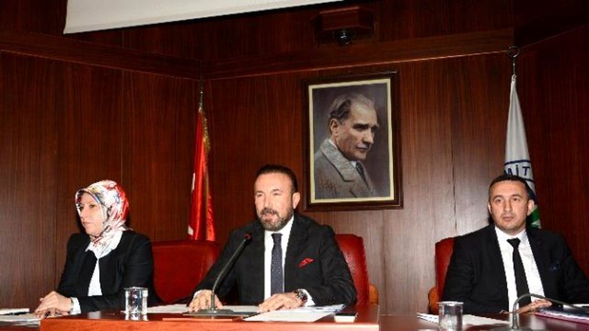 İzmit Belediyesi 2016 Yılının İlk Meclisini Topluyor