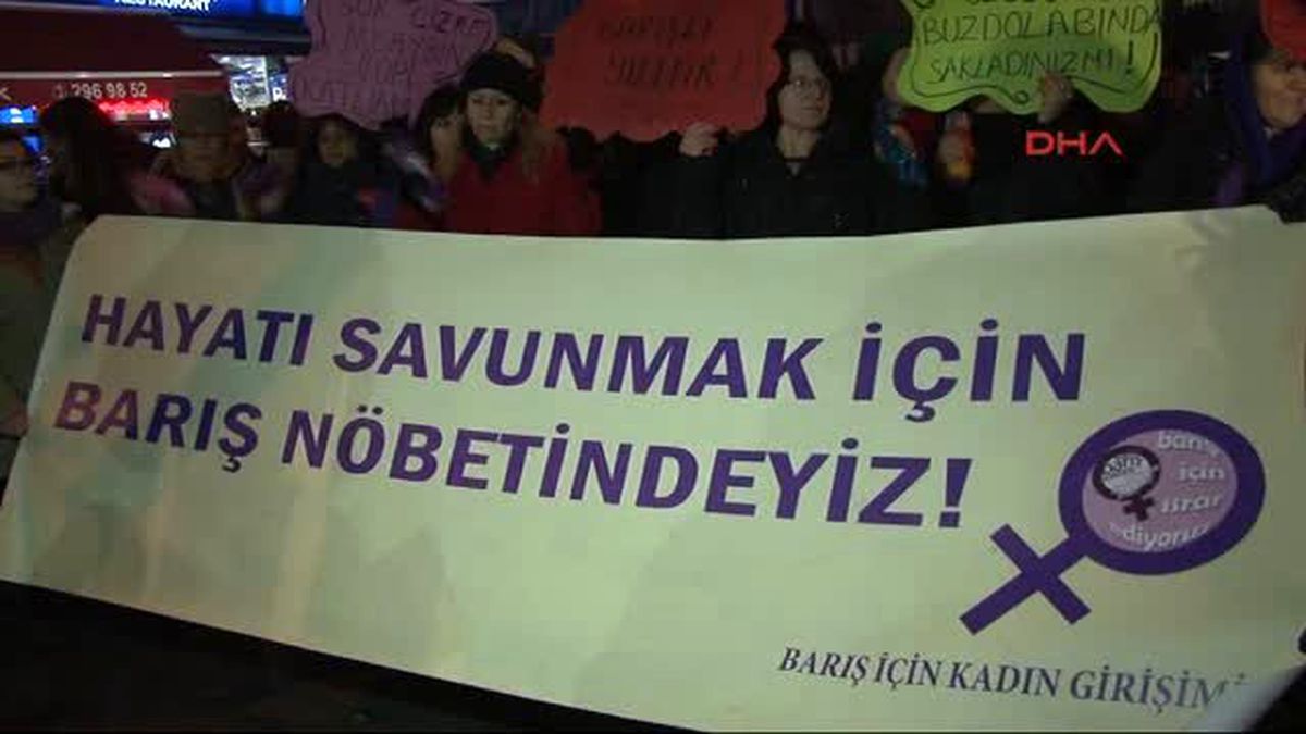 Kadınlar Barış İçin Eylem Yaptı