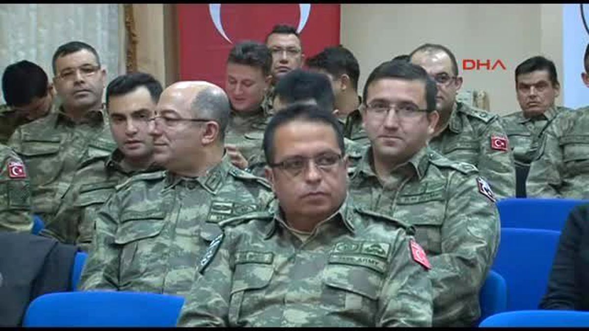 Kosova\'da Mehmetçiğe Şiir Dinletisi