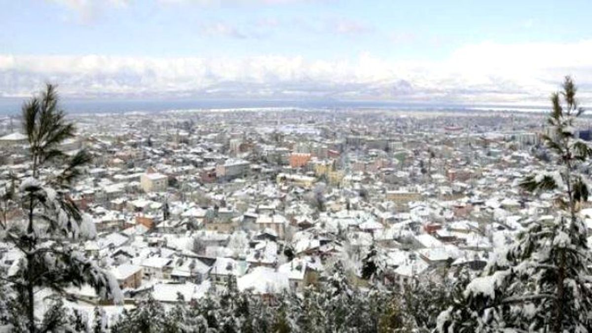 Makü\'den 1 Günlük Tatil Kararı