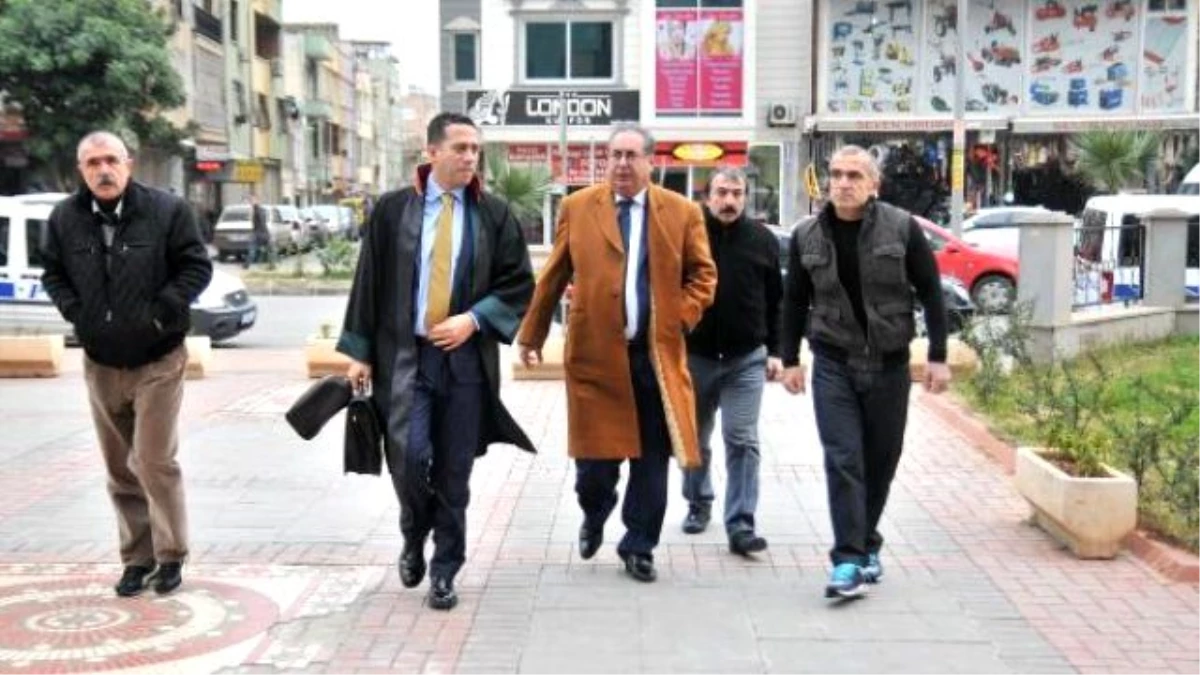 Mersin Eski Büyükşehir Başkanı Özcan\'ın Yargılanmasına Başlandı