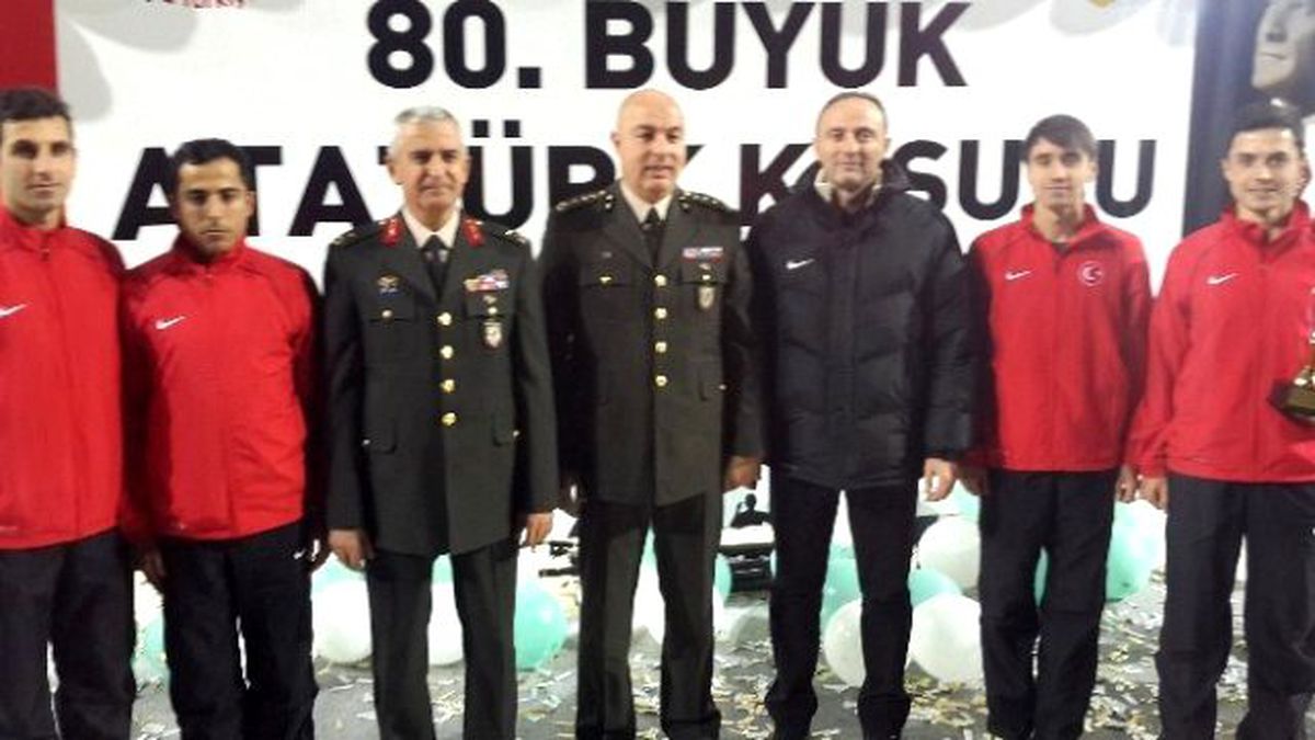 Ortiring Şampiyonları TSK\'dan