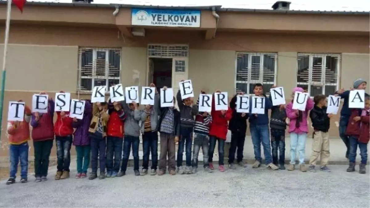 Rehnuma Derneğinden Yelkovan İlkokuluna Kırtasiye Yardımı