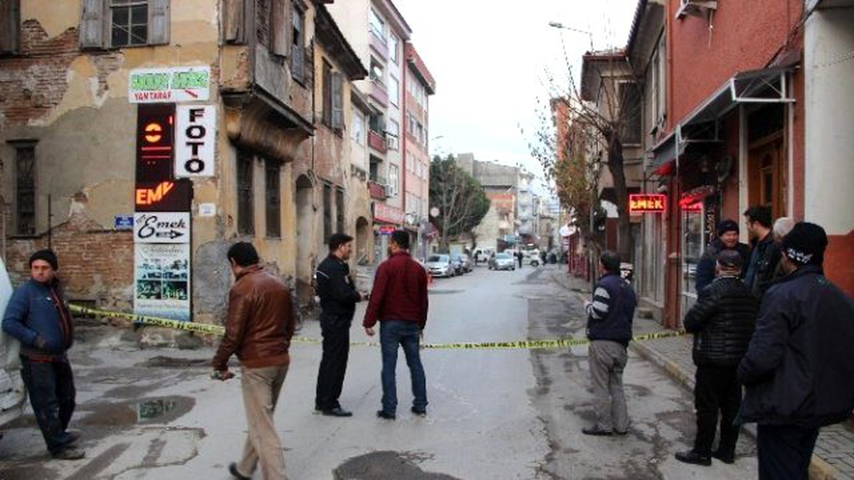Şüpheli Paketten Bebek Eşyaları Çıktı
