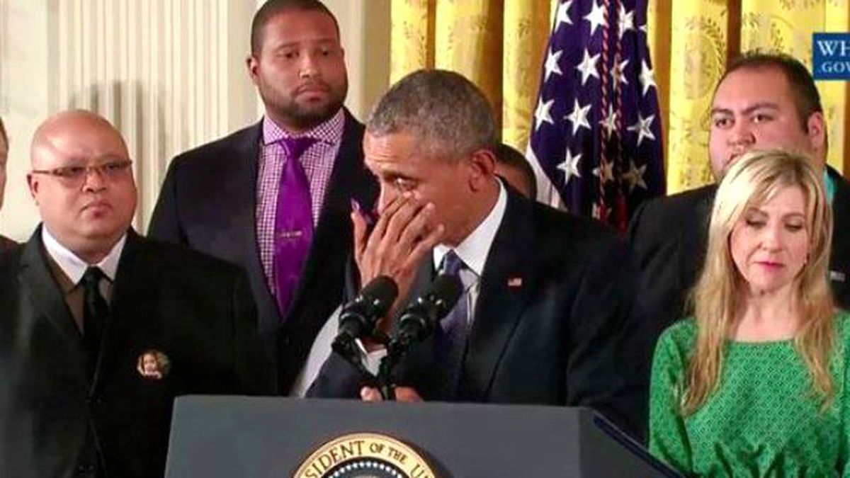 Obama Gözyaşlarına Boğuldu: Bu Çocukları Düşündüğümde Deli Oluyorum!