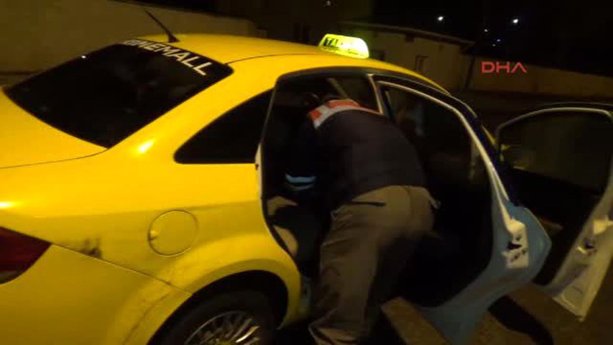 Aksaray-Ticari Takside 9 Kilo Esrar Ele Geçirildi