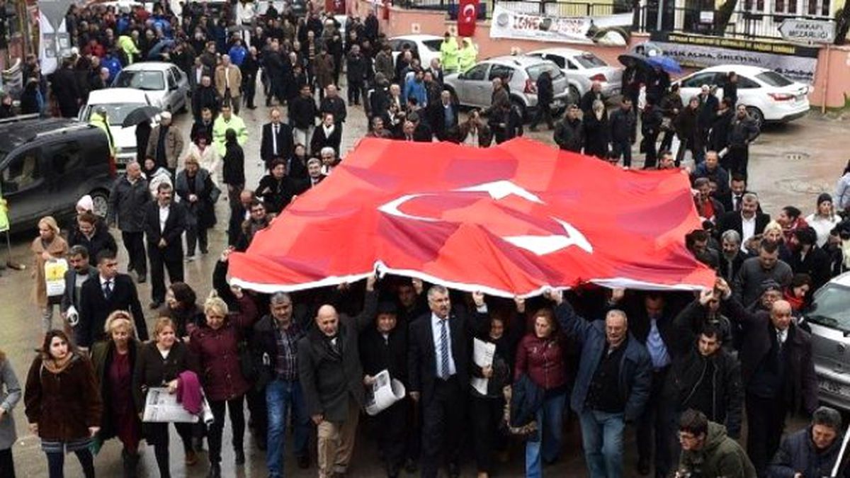 Başkan Karalar 94 Yıllık \'Kurtuluş Geleneğini\' Yaşatıyor