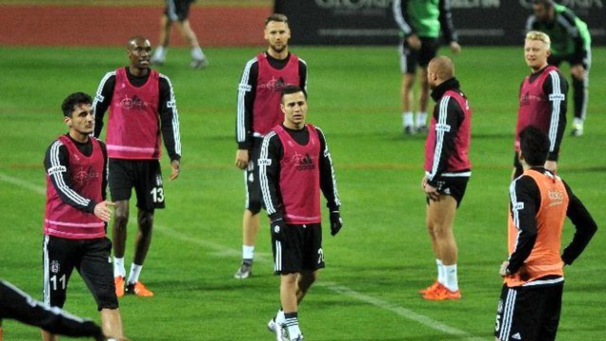 Beşiktaş Kamp Çalışmalarını Sürdürüyor