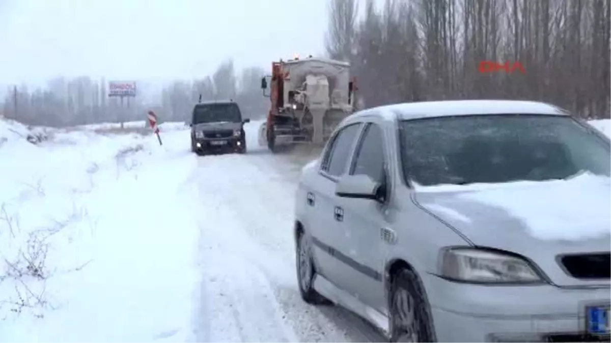 Bingöl?de 277 Köy Yolu Ulaşıma Kapandı