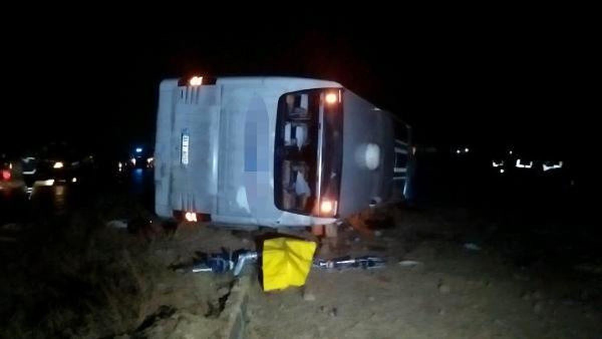 Car Crash Kills Six, İnjures 24 İn Central Anatolia