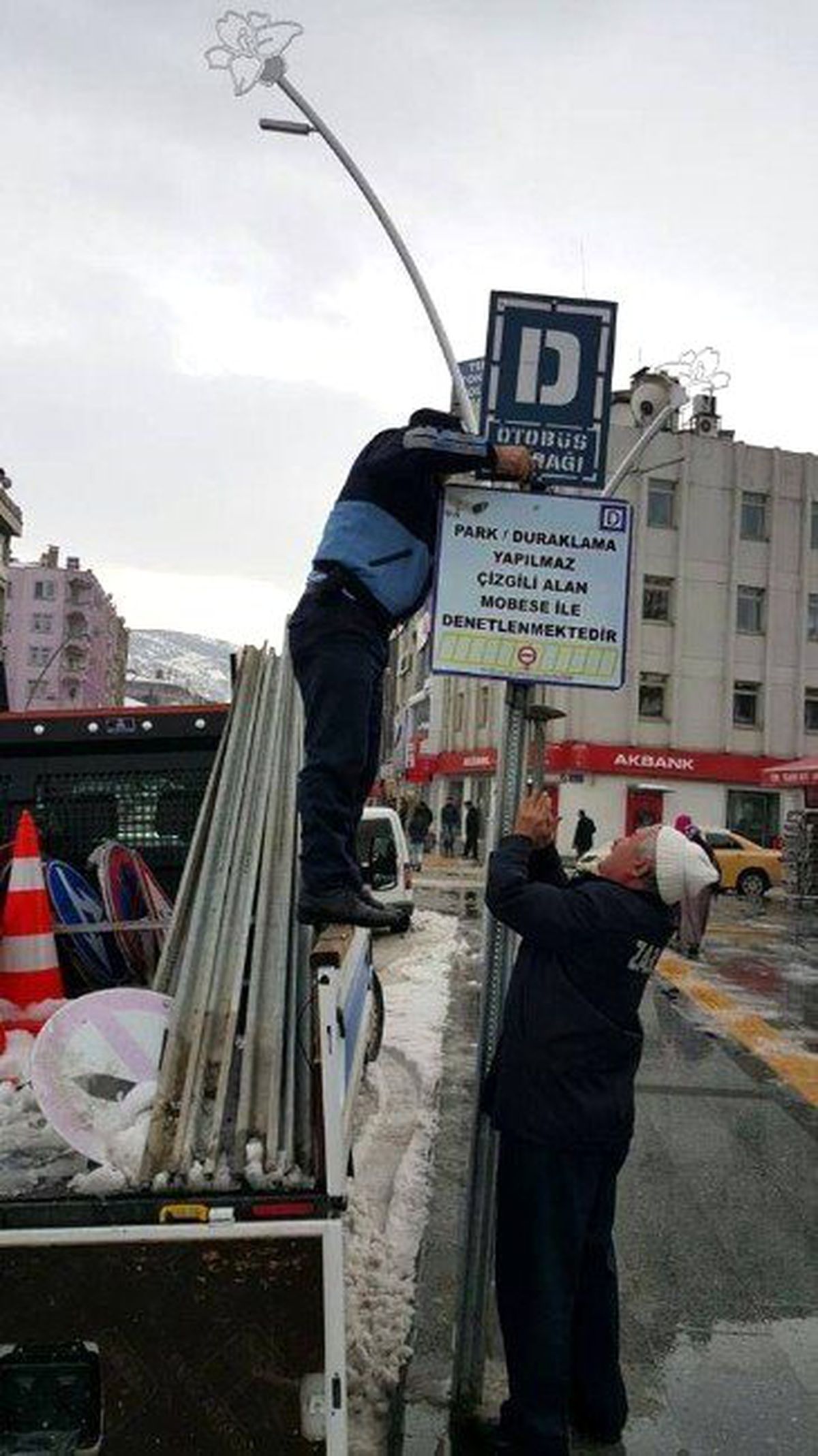 Çizgili Alana Park Edene Mobese\'den Ceza